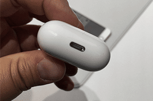 how to clean the airpods case charging port thumbnail